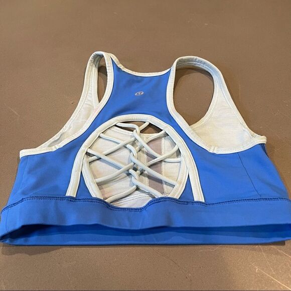 Lululemon Sweaty Or Not Bra, Pipedream Blue, Sz 4 - Picture 6 of 8